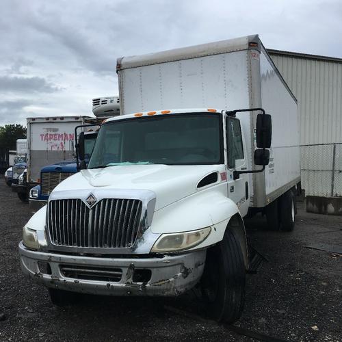 INTERNATIONAL 4300