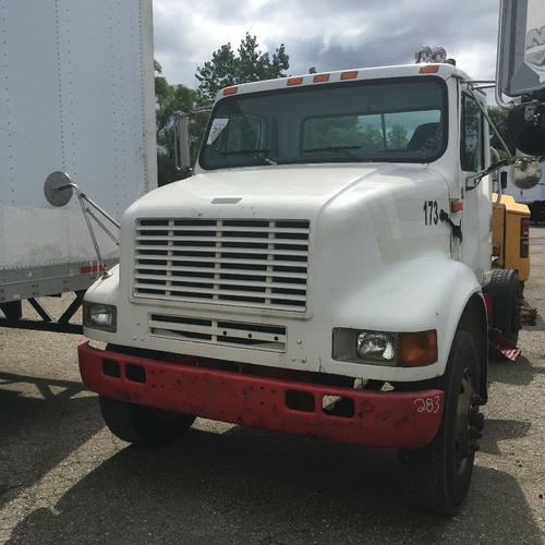 INTERNATIONAL 8100