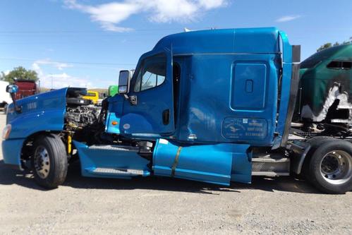 FREIGHTLINER CASCADIA 125