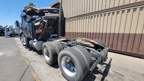 PETERBILT 587