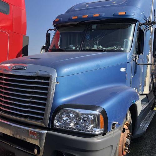 FREIGHTLINER CST120 CENTURY
