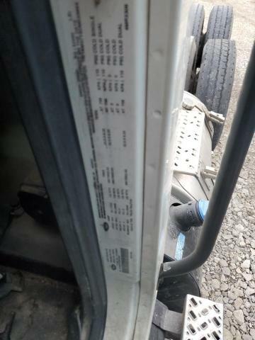 MACK CXU613