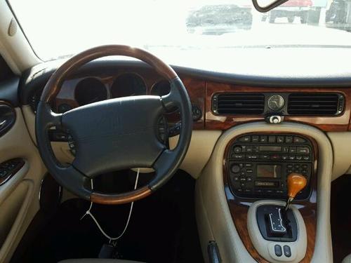 JAGUAR XJ8