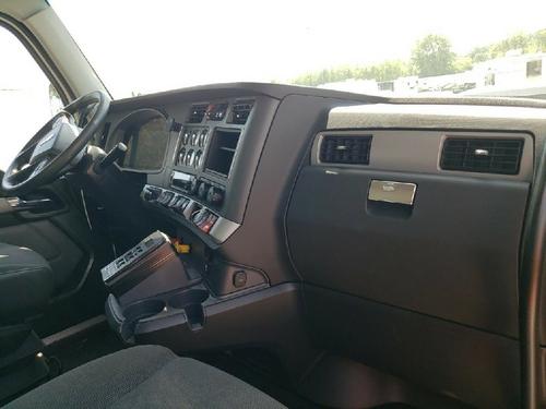 KENWORTH T880