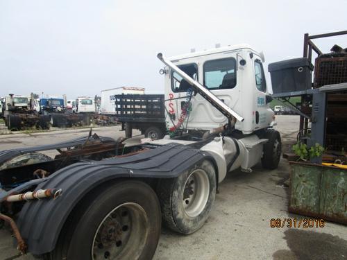 FREIGHTLINER CASCADIA 113