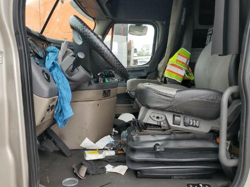 FREIGHTLINER CASCADIA