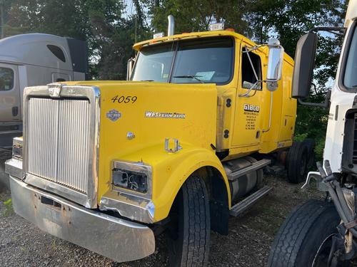 WESTERN STAR TR 4900 FA