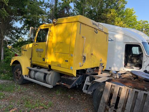 WESTERN STAR TR 4900 FA