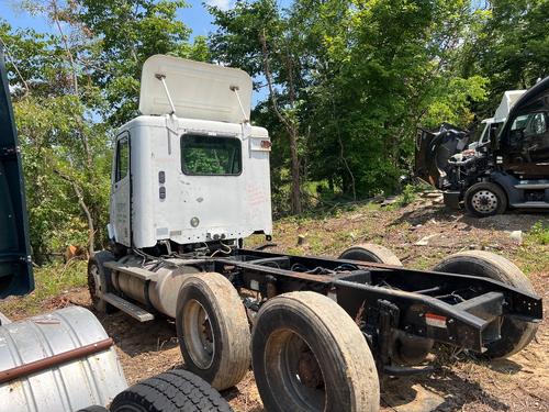 FREIGHTLINER COLUMBIA 120