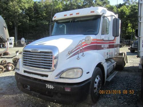 FREIGHTLINER COLUMBIA 120