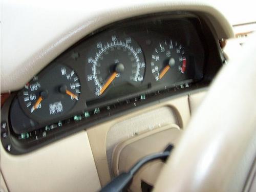 MERCEDES-BENZ MERCEDES E-CLASS