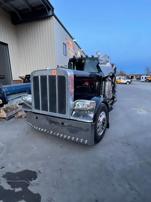 PETERBILT 389