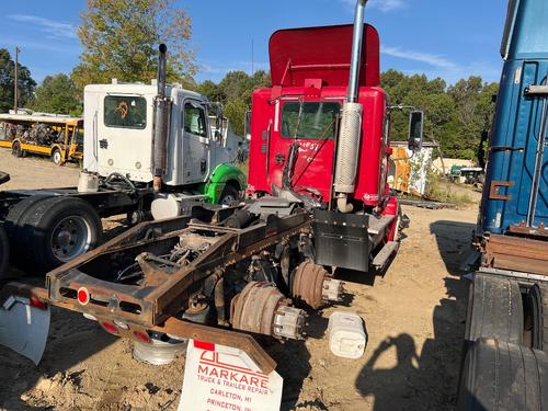 FREIGHTLINER COLUMBIA