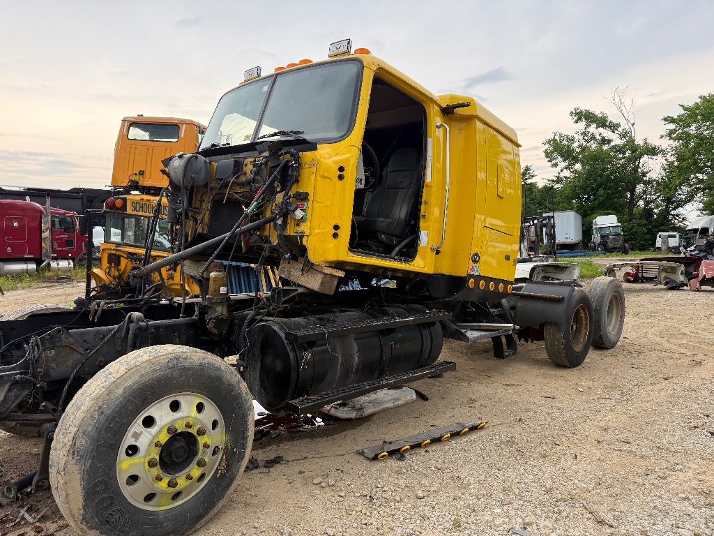 WESTERN STAR TR 4900 FA