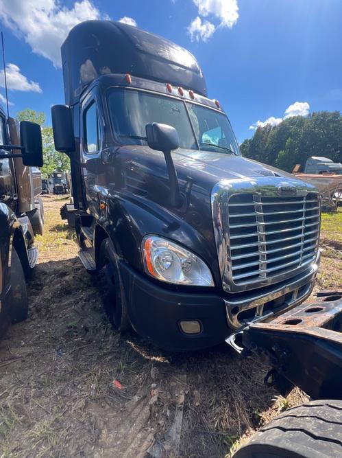 FREIGHTLINER CASCADIA