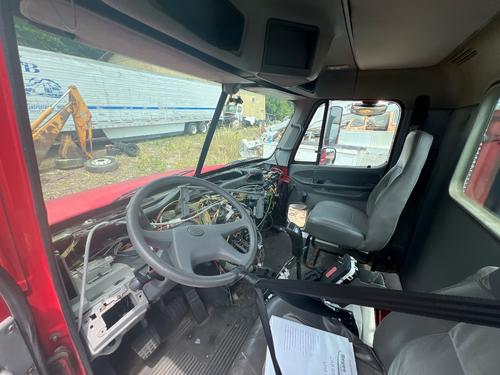FREIGHTLINER COLUMBIA