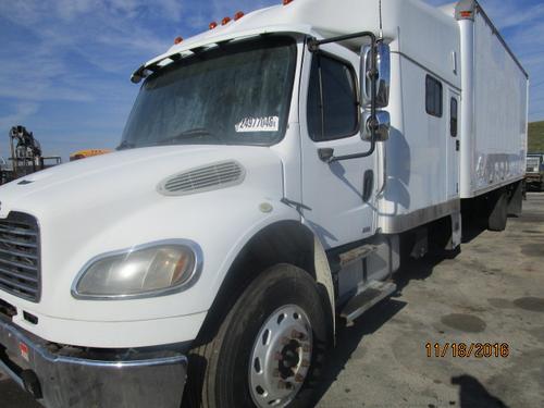 FREIGHTLINER M2 106