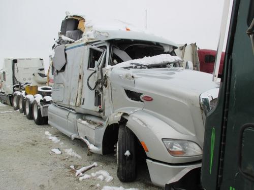 PETERBILT 587