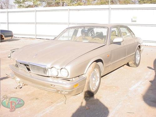 JAGUAR XJ6