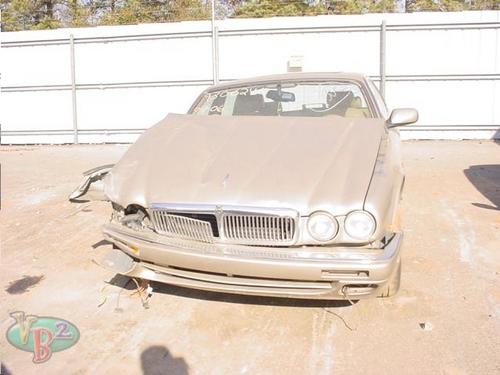 JAGUAR XJ6