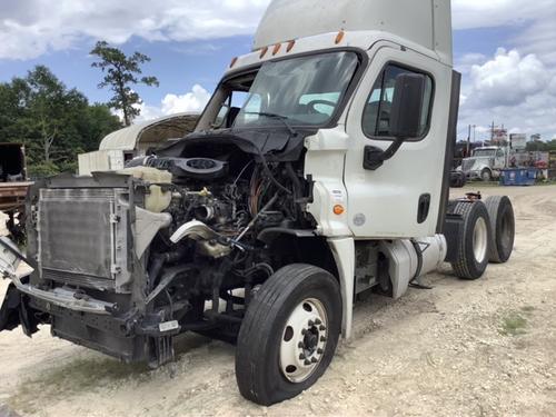 FREIGHTLINER Cascadia