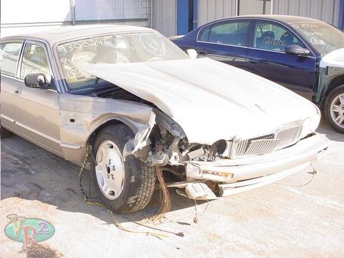JAGUAR XJ6