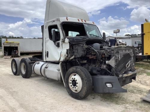 FREIGHTLINER Cascadia