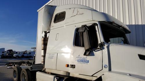 VOLVO VNL