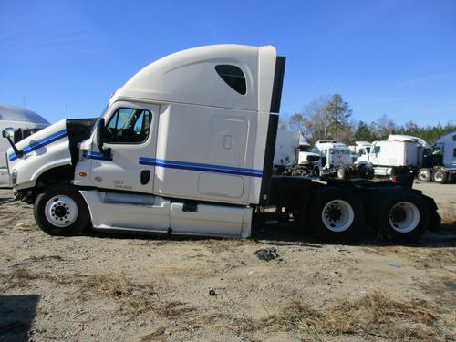 FREIGHTLINER CASCADIA 125