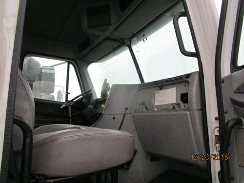 FREIGHTLINER COLUMBIA 112