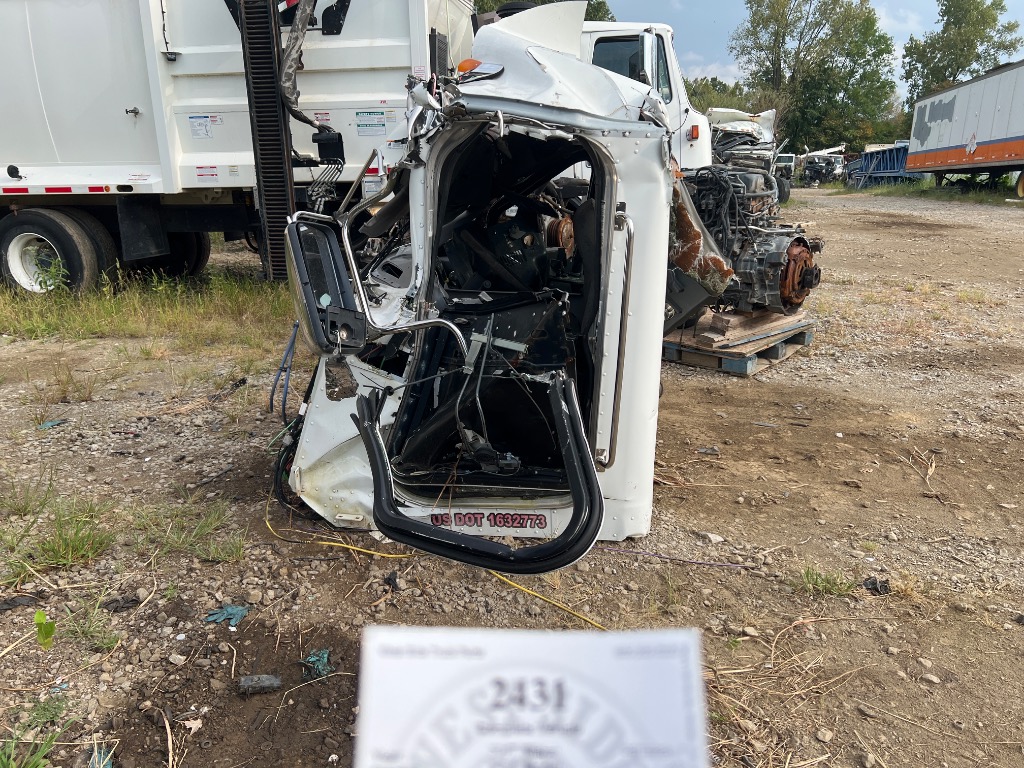 PETERBILT 337