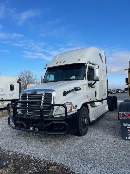 FREIGHTLINER CASCADIA 125