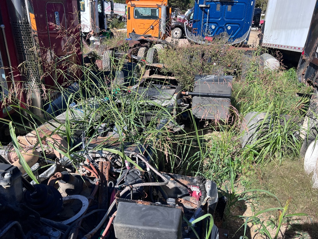 FREIGHTLINER 114SD