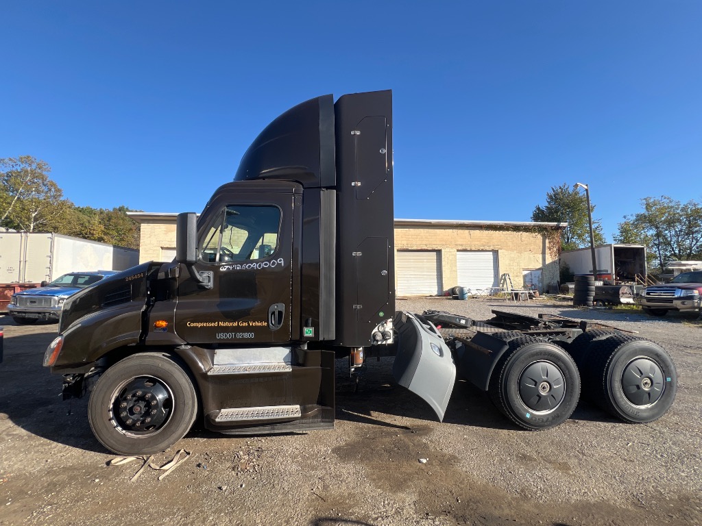 FREIGHTLINER CASCADIA