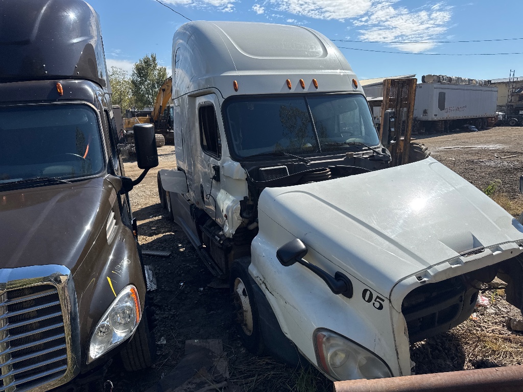 FREIGHTLINER CASCADIA