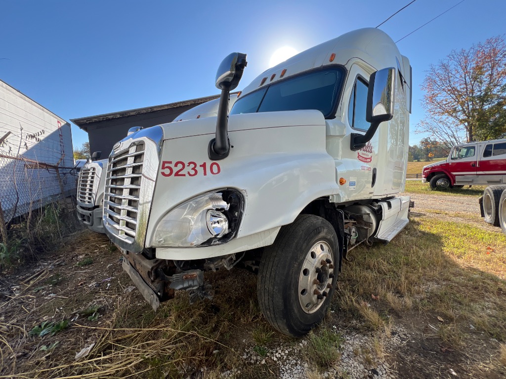 FREIGHTLINER CASCADIA