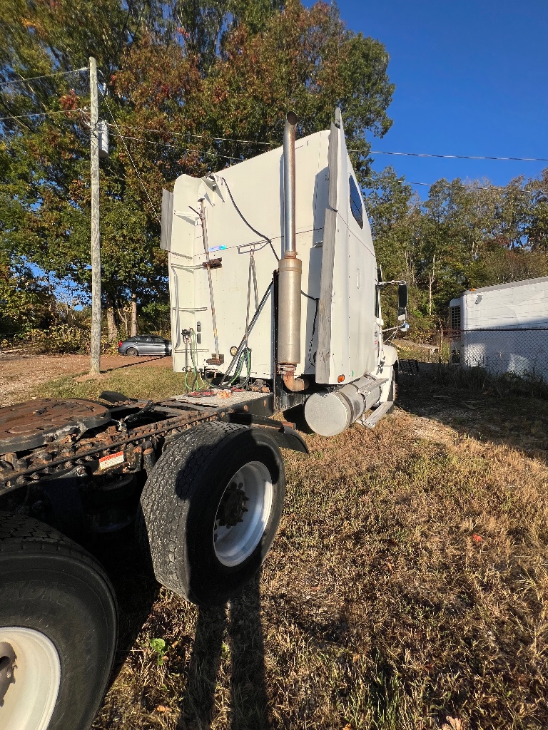 FREIGHTLINER COLUMBIA