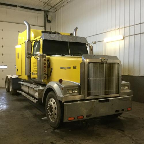 WESTERN STAR TRUCKS 4900EX