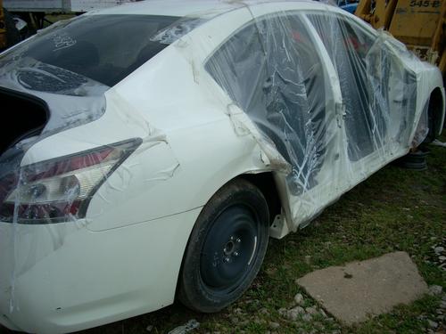 NISSAN MAXIMA