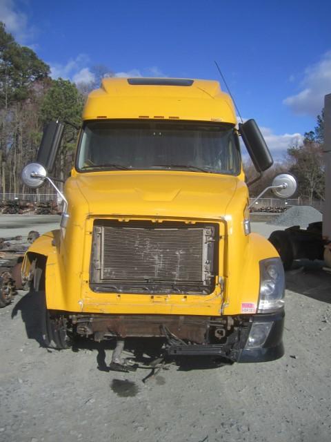 VOLVO VNL