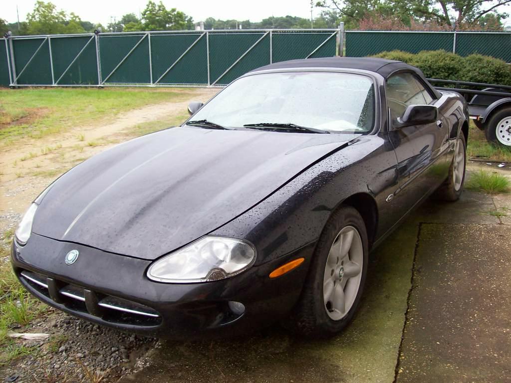 JAGUAR XK8