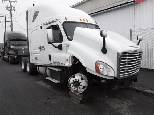 FREIGHTLINER CASCADIA 125