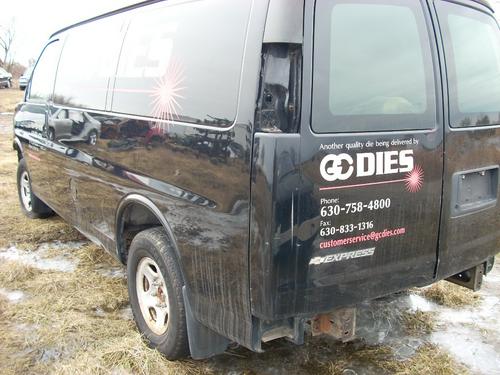 CHEVROLET EXPRESS 2500 VAN