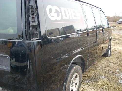 CHEVROLET EXPRESS 2500 VAN