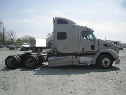 PETERBILT 587