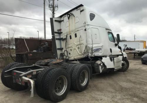 FREIGHTLINER CASCADIA