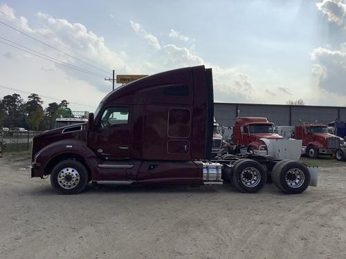 KENWORTH T880