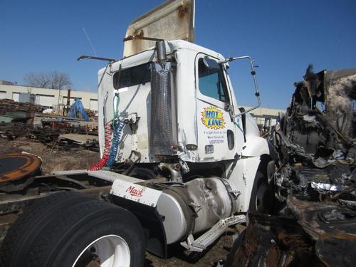 FREIGHTLINER COLUMBIA 120