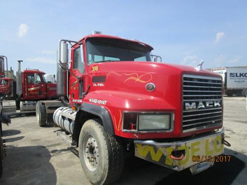 MACK CL733