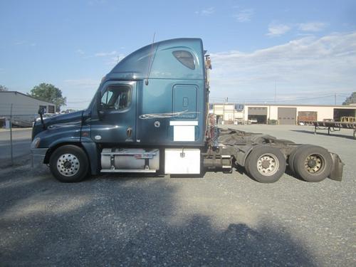 FREIGHTLINER CASCADIA 125
